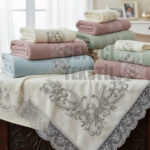 Fransız Güpürlü Işlemeli, Çeyizlik Saten Lüks Bohça, Nişan Bohçası