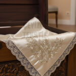 Fransız Güpürlü Işlemeli, Çeyizlik Saten Lüks Bohça, Nişan Bohçası