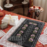 Kanaviçe Işlemeli Etamin Kumaş Tek Seccade - Siyah