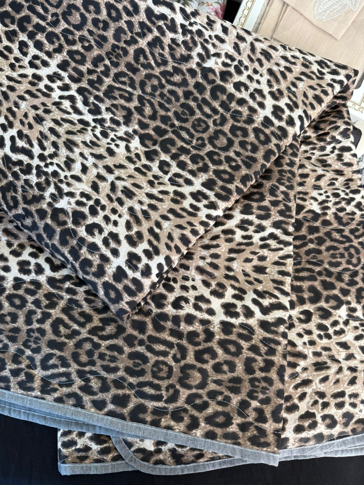 Leopar Çift Kişilik Tek Pike Yastıksız - Görsel 1